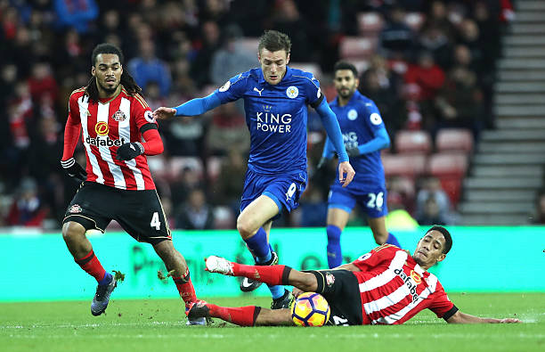 通过一系列 通过一系列