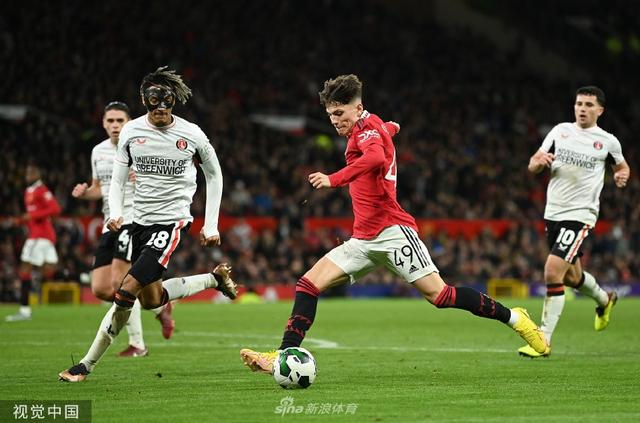 而姆巴佩则 而姆巴佩则